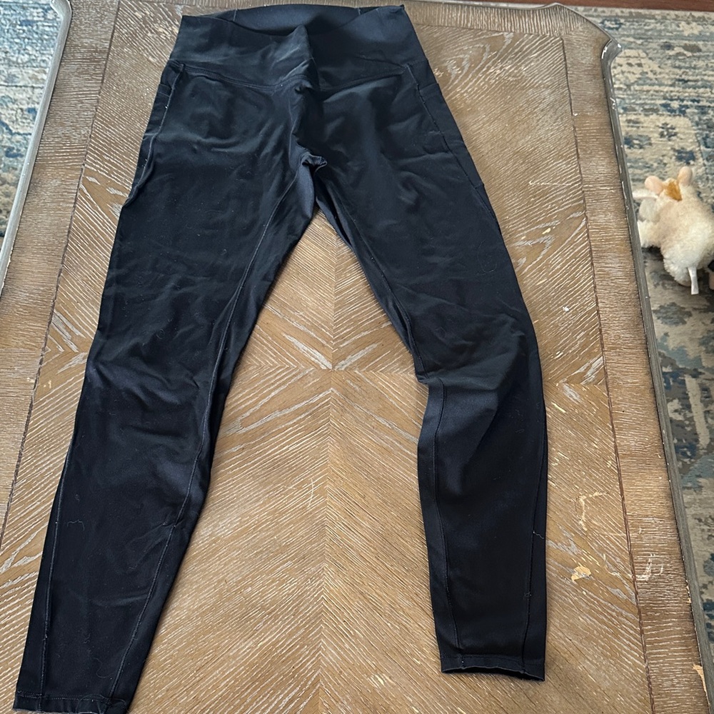HALARA Black High-Waist Leggings with Side Pockets